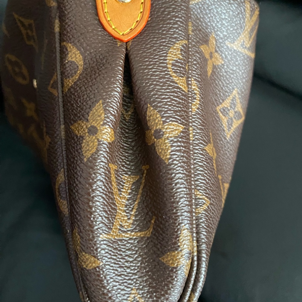 Louis Vuitton Classic Brown Monogram Clutch - Picture 8 of 14